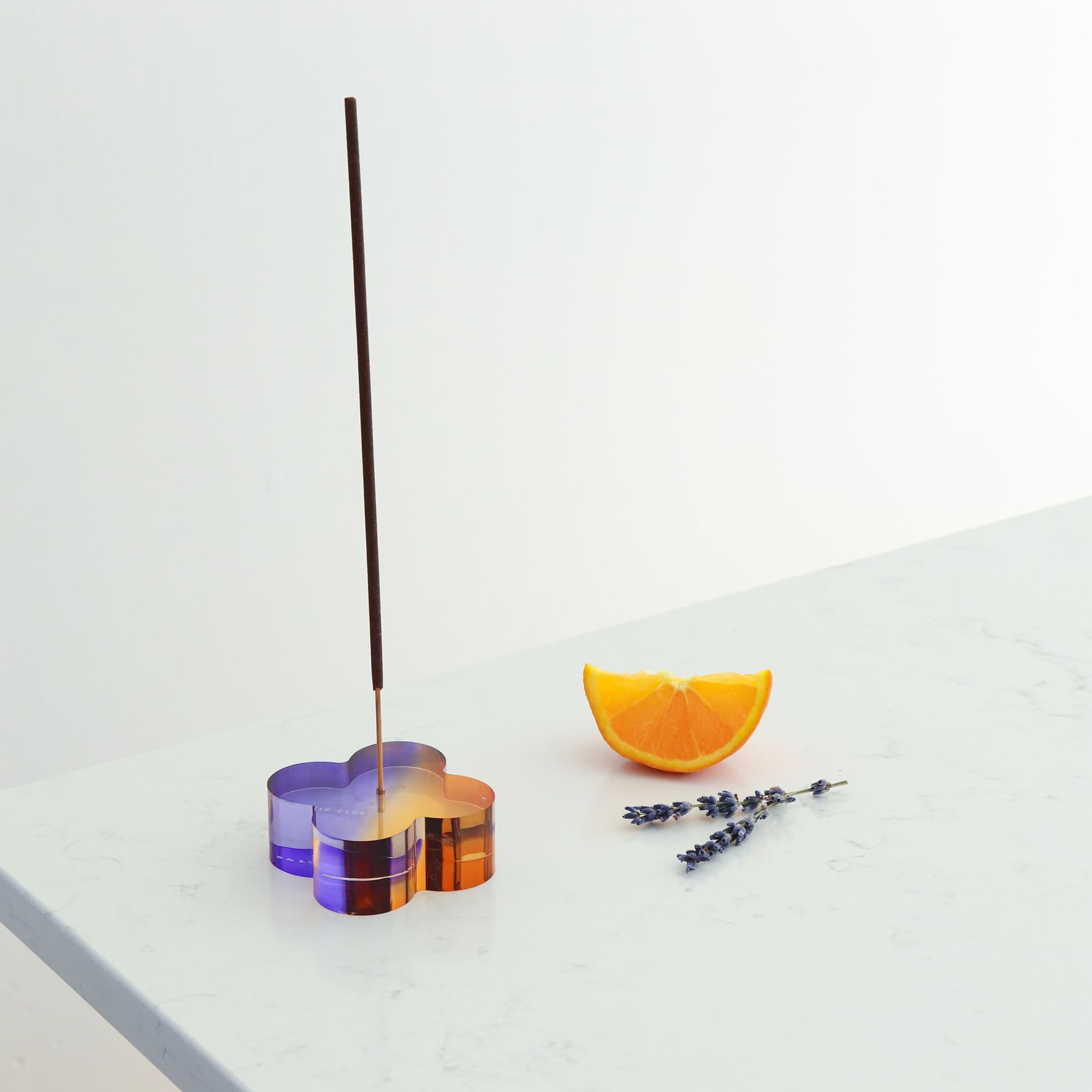 Daisy Duotone Acrylic Incense Holder | The Baltic Club