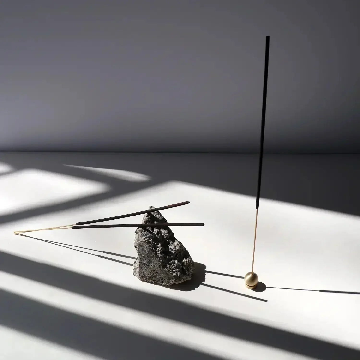How to Light Incense Sticks: The Complete 2026 Guide & Safety – Baltic Club