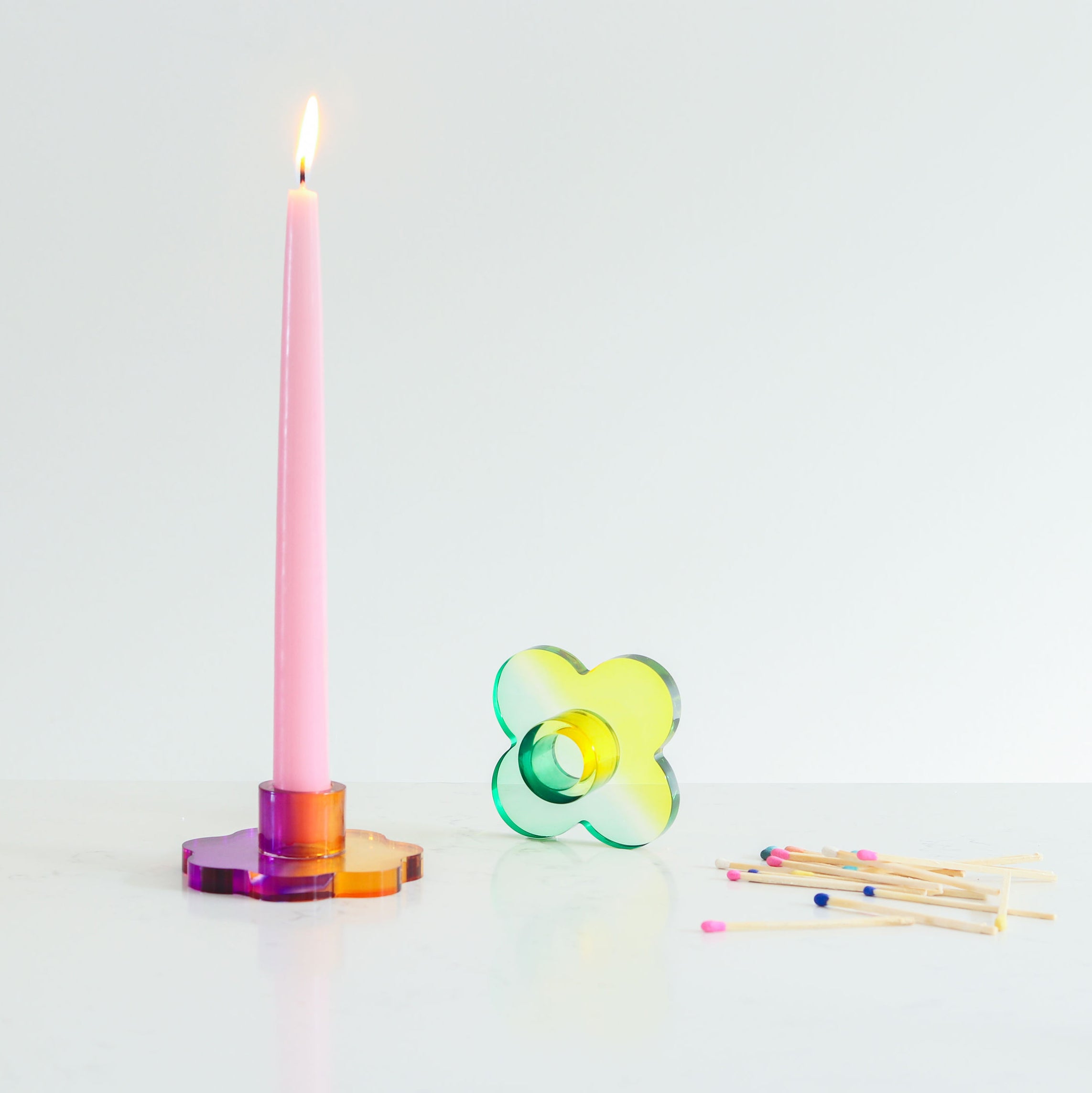 Daisy Duotone Acrylic Candlestick holder