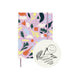 Carnet à dessins Jardin avec couverture lilas mate ornée de motifs floraux et oiseaux abstraits, fermeture élastique et marque-page en tissu