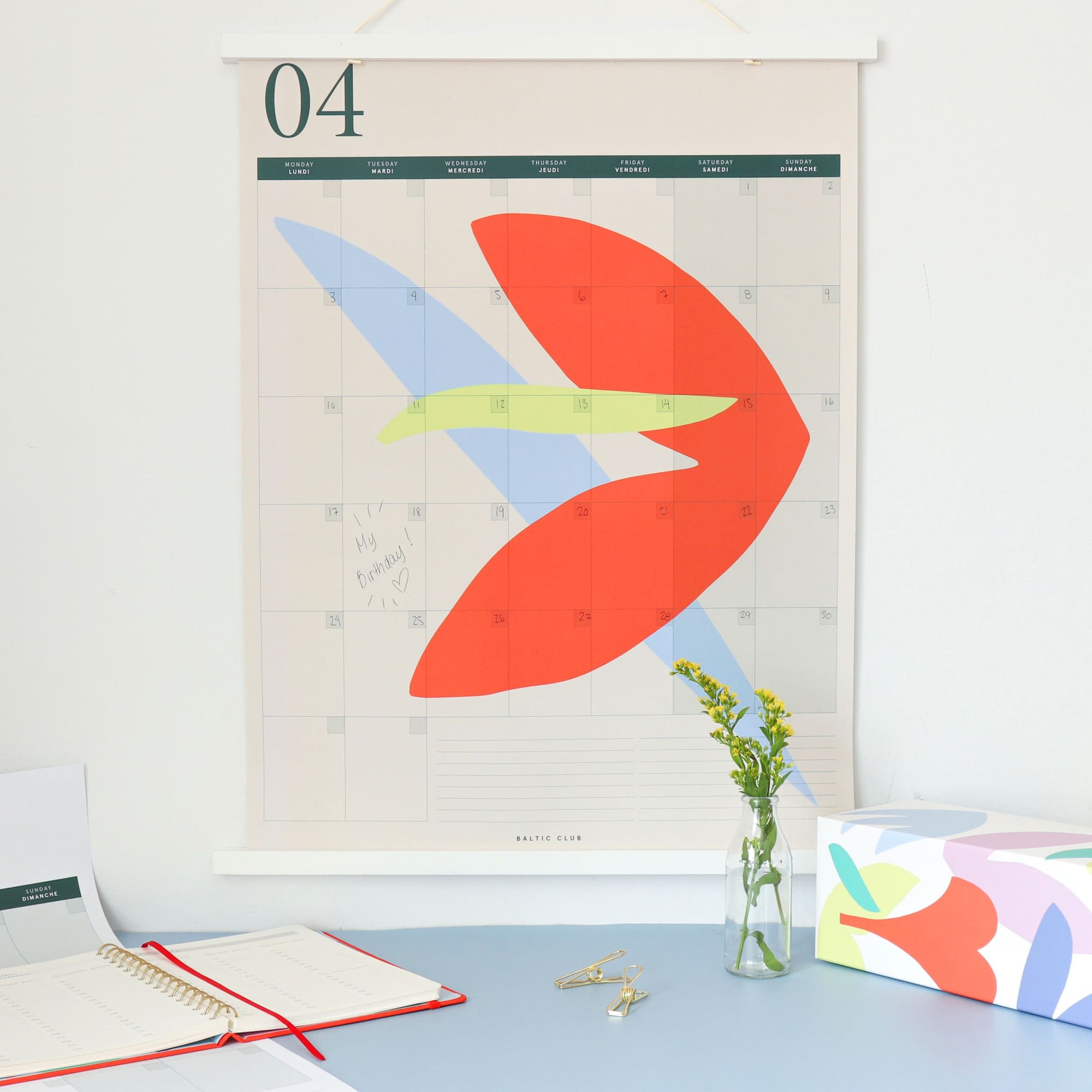 Large Monthly Undated Wall Calendar "Bouquet" - Baltic Club