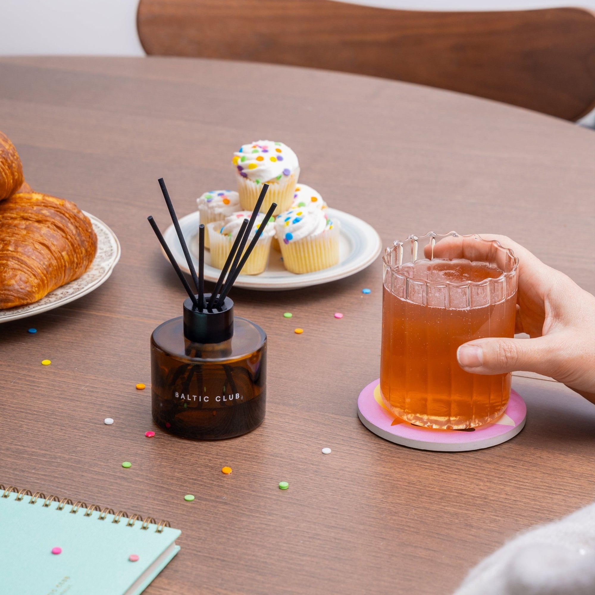 Pinecone & Wild Honey Reed diffuser - Baltic Club