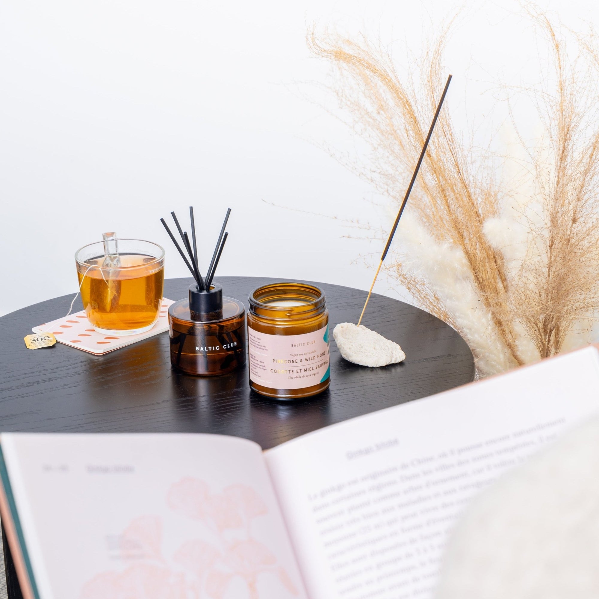 Pinecone & Wild Honey Reed diffuser - Baltic Club