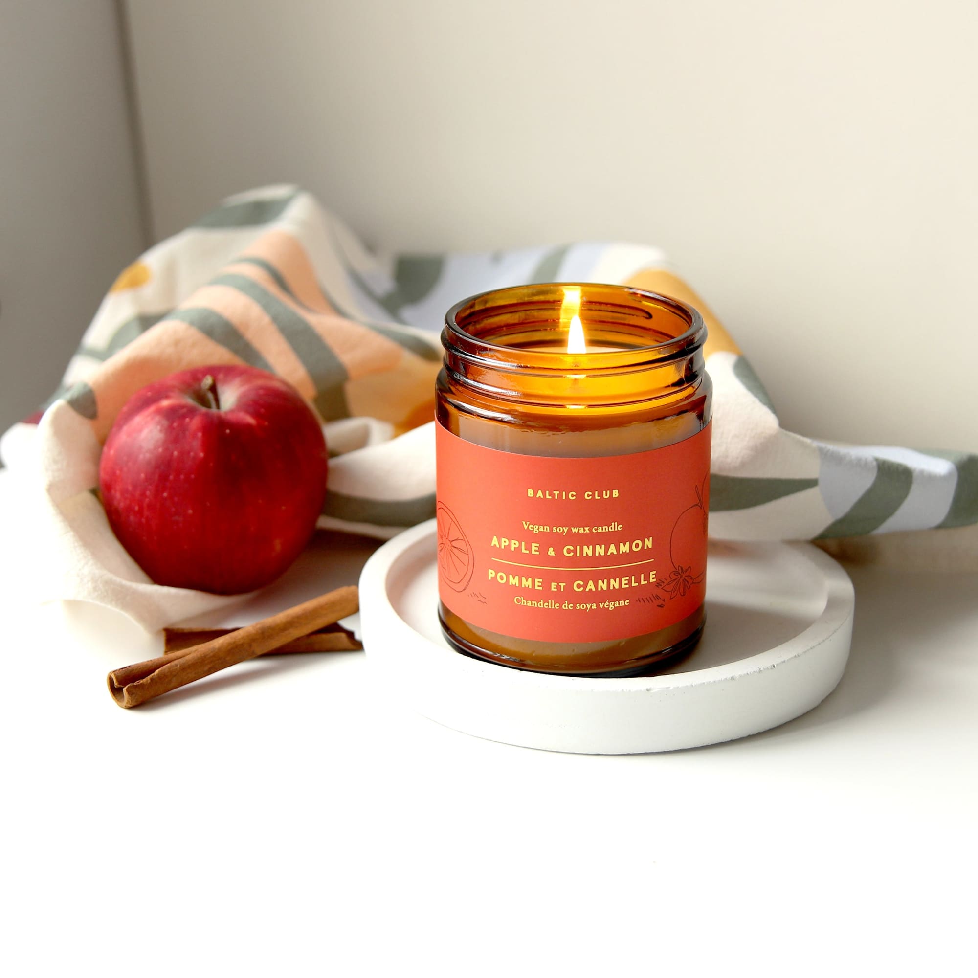 Apple and Cinnamon Soy Candle - Baltic Club