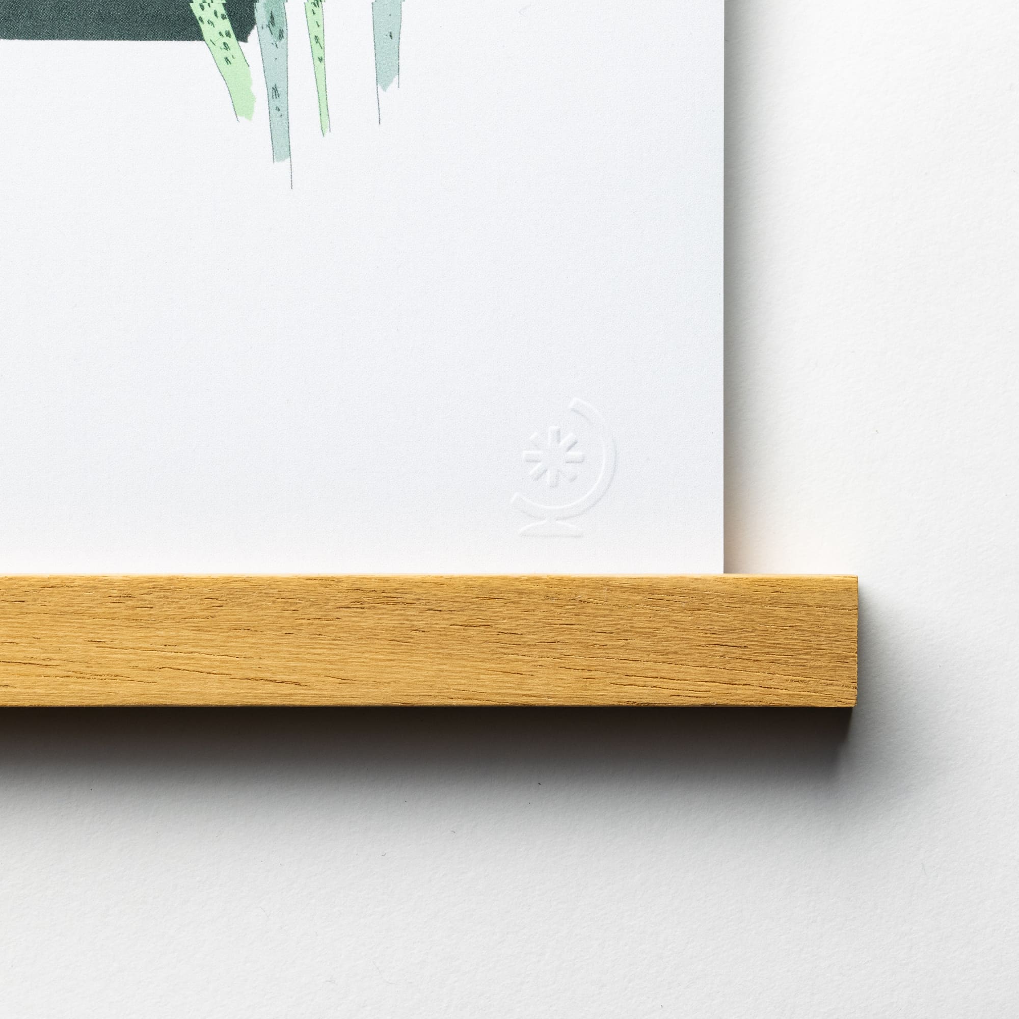 Teak Magnetic Frame - Baltic Club